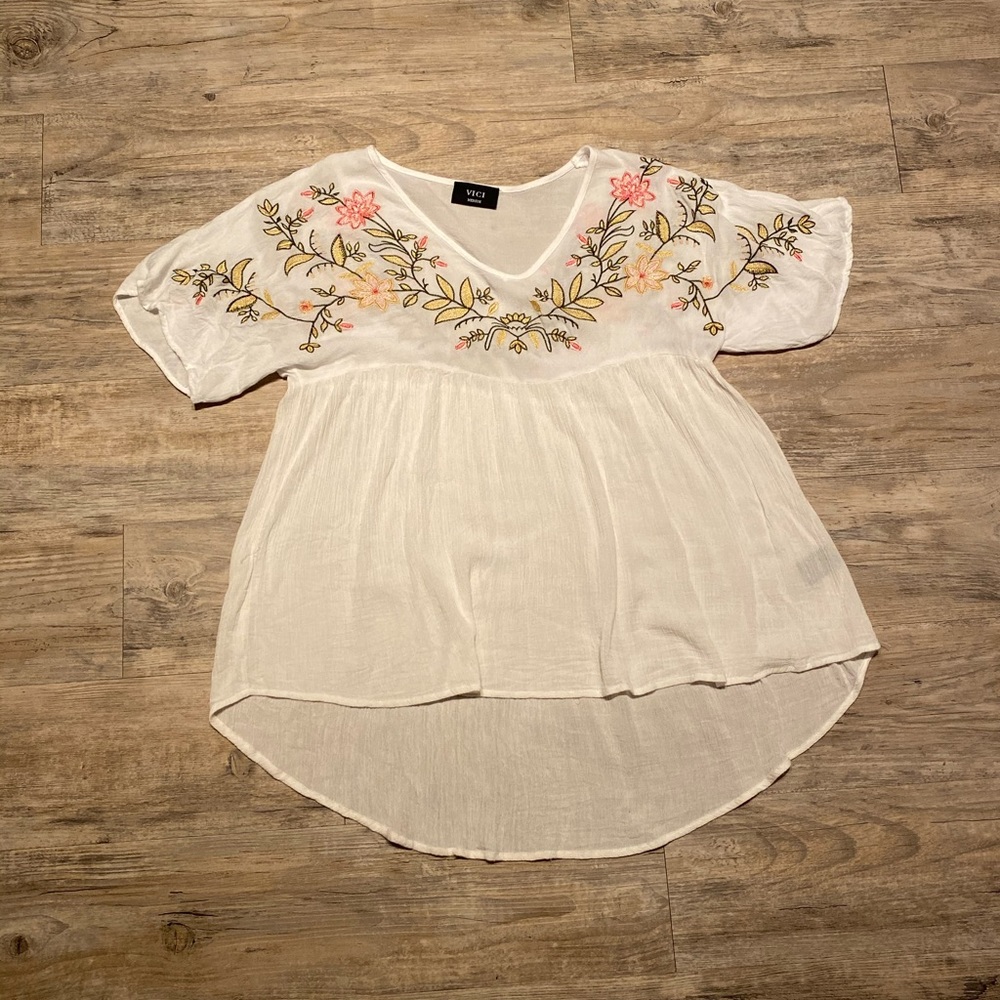 Vici Embroidered Vneck Peplum Top